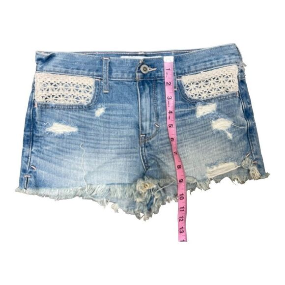 Hollister Blue Denim Jean Cutoff Shorts Size 25 Distressed Crochet Pockets EUC - Picture 2 of 5